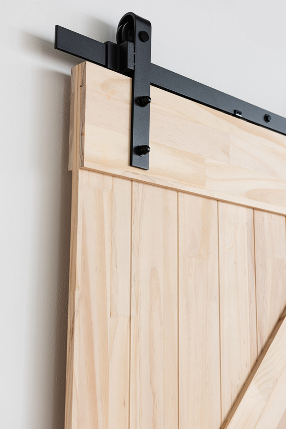 Complete enkele schuifdeur Barn Tristan 93x211,5cm + rail robust zwart + geleider muur