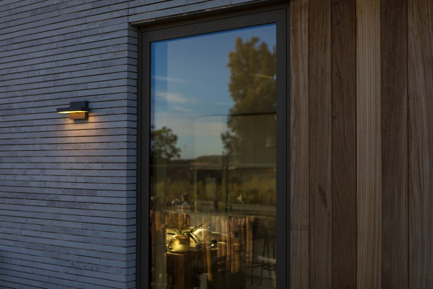 Wandlamp buiten - donkergrijs - 12x15,1x10,8cm - LED - 1x13W - 3000/4000K - IP65