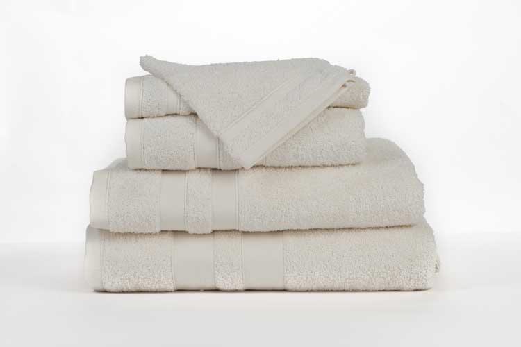 Serviette de toilette Cosibel en coton blanc 50x100cm qualité hôtelière