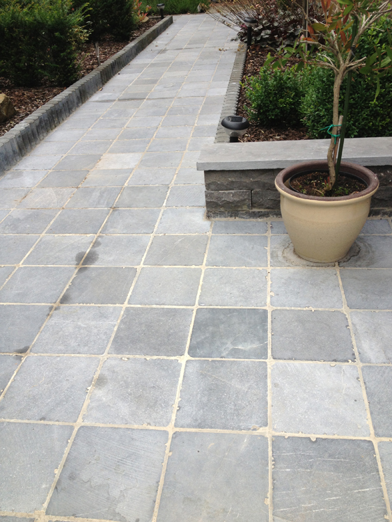 Blauwe steen Vietnam getrommeld 20x20x2cm