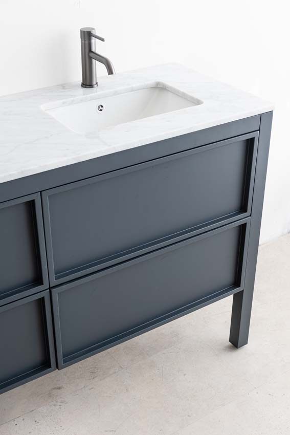 Badkamermeubel Fara antraciet staand met dubbele wastafel carrara 140cm
