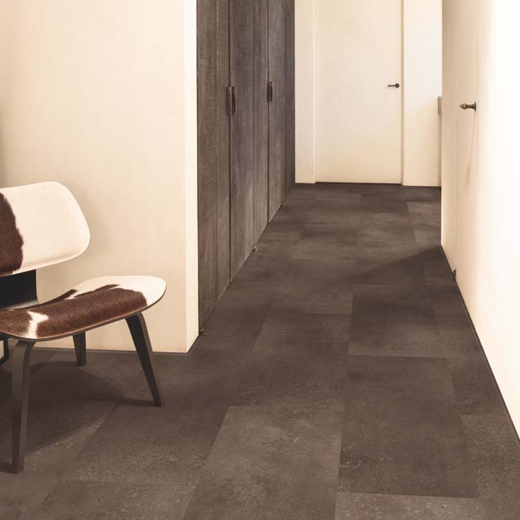 Échantillon Quick-step alpha vinyl tiles 4mm plus 1mm roche cannelle Échantillon Quick-step alpha vinyl tiles 4mm plus 1mm roche cannelle