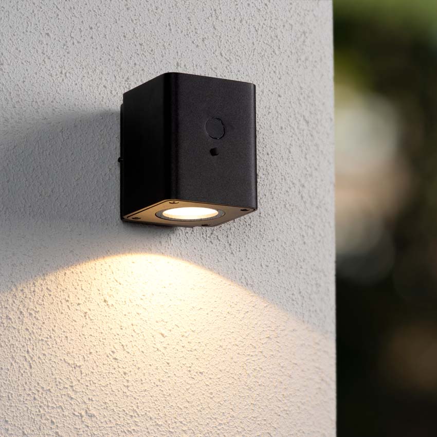Wandlamp Solar Lomu - zwart - LED dimbaar - 1x1W - 2850K/3150K - IP54 - Dag/nacht sensor