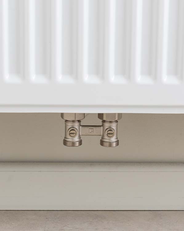 Radiateur type 33 8-connexion 40 x 140 cm 2406 watt