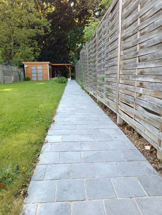 Blauwe steen Vietnam getrommeld 20x20x2cm