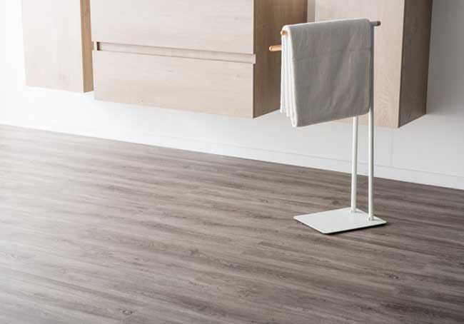Vinyl vloer Valinge plank 4mm grijze eik 122x18cm