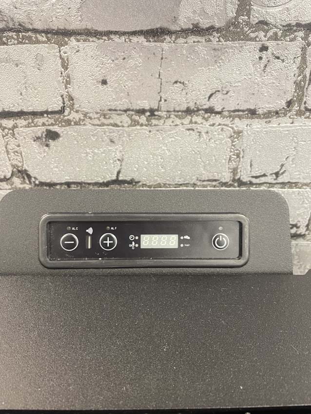 Poêle à granulés Modèle 8 - 7,9kW - 160m³ - noir - 44x48x94cm