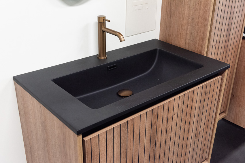 Badkamermeubel Treviso eik met enkele wastafel mat zwart 80cm