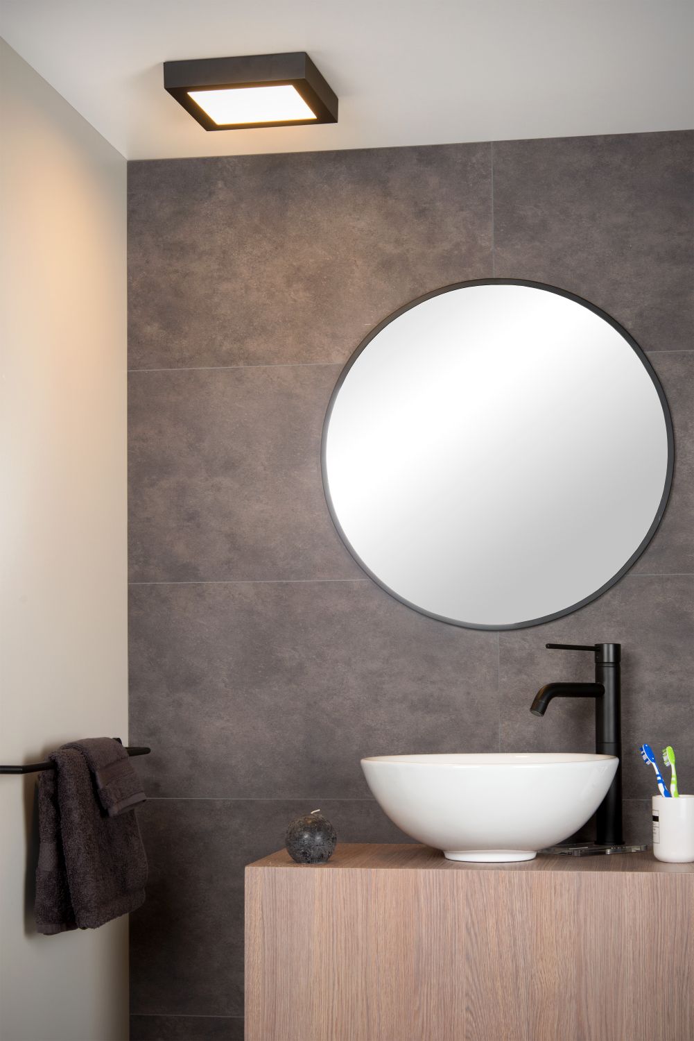 BRICE-LED Plafonnier Dimmable 22W Carré IP44 Noir