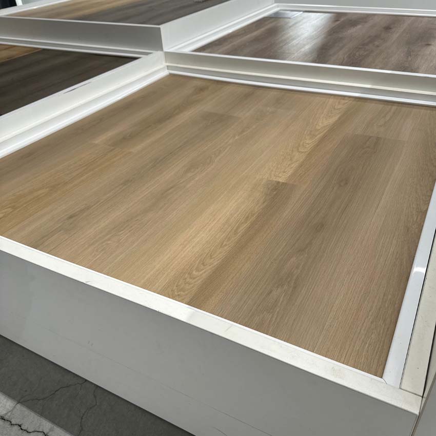 Sol vinyle Segesta lame chêne naturel 5mm 122x18cm avec sous-couche