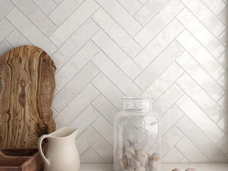 Carrelage mural Beccy Gypsy blanc brillant 6x24,5cm