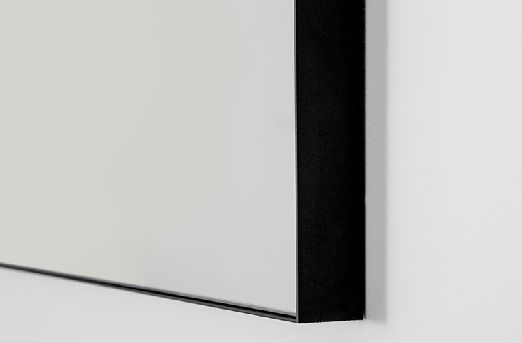 Miroir rectangulaire à cadre noir 80x70cm