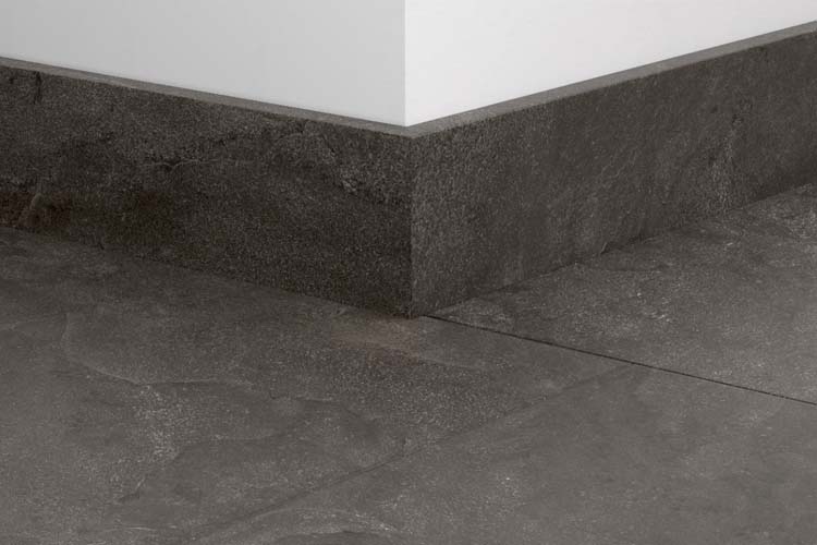 Plinthe parquet Quick-Step 14 x 77 x 2400 mm Ardoise grise