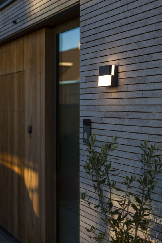 Wandlamp buiten - donkergrijs - 14x14x7cm - LED - 1x17W - 3000K - IP65