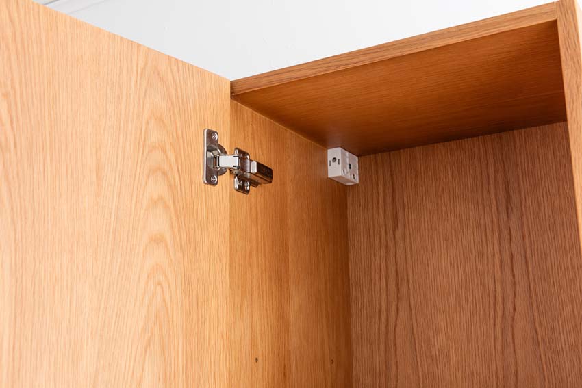 Armoire colonne Fior chêne suspendue 170x40x35cm