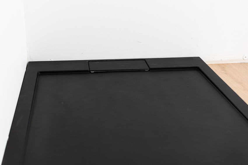 Receveur de douche Akon polybeton noir mat 140x90cm