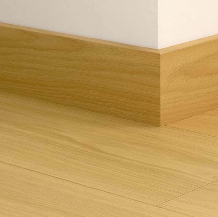 Plinthe Quick-Step HDF + stratifié résistant à l'eau Biscuit Brown 240x5,8x1,2cm