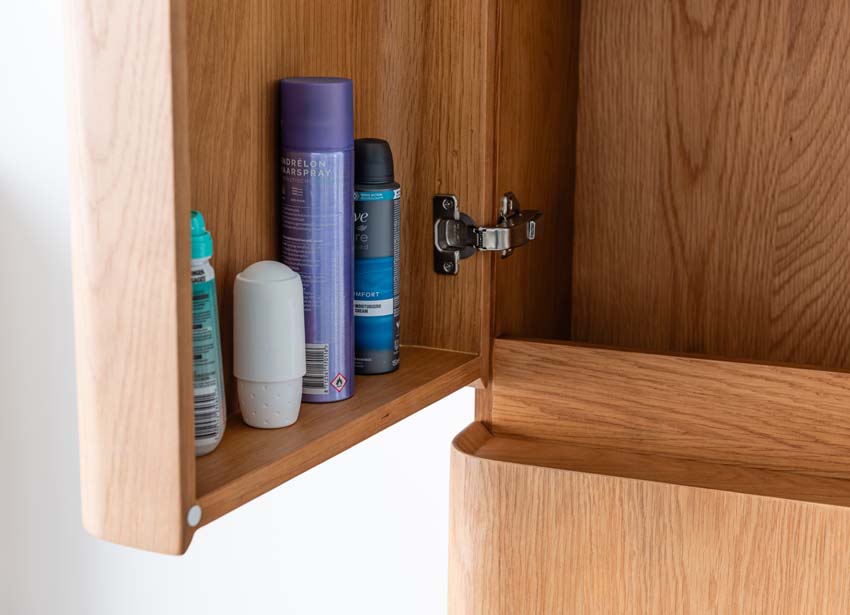 Armoire colonne Floris chêne suspendue 170x40x35cm Armoire colonne Floris chêne suspendue 170x40x35cm