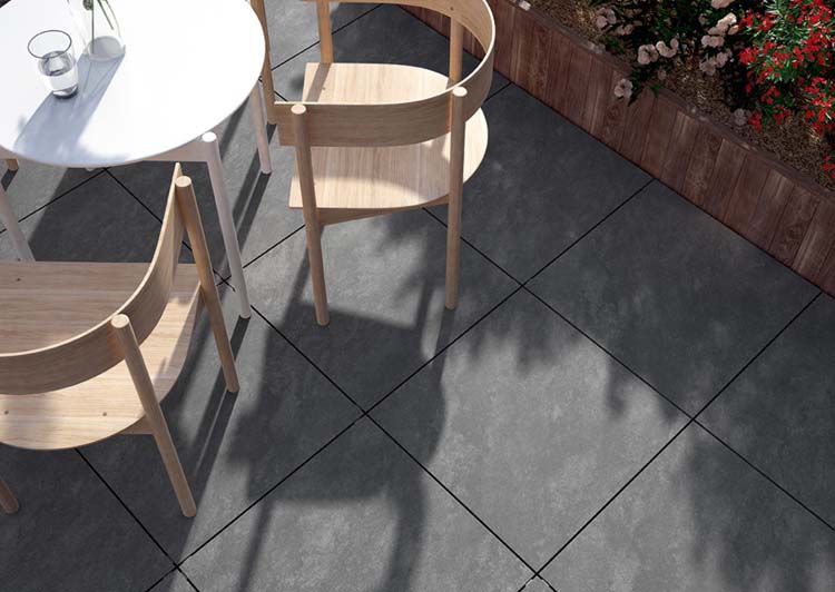 Terrastegels donkere betonlook