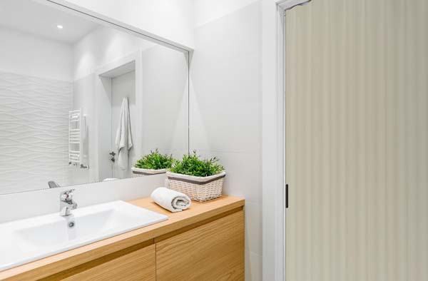 Vouwdeur ivory kunstleder op maat