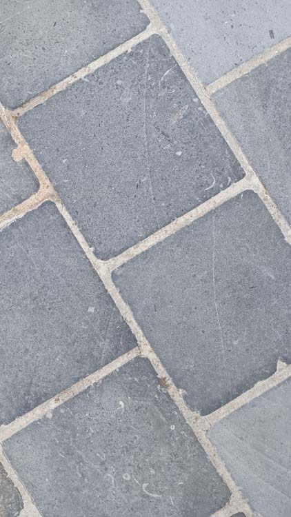 Blauwe steen Vietnam getrommeld 20x20x2cm