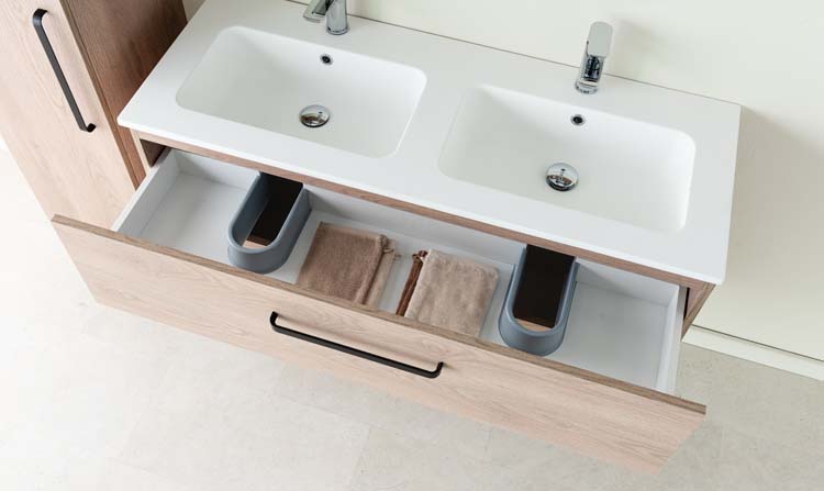 Badkamermeubel Bison eik hangend met dubbele wastafel mat wit 120cm