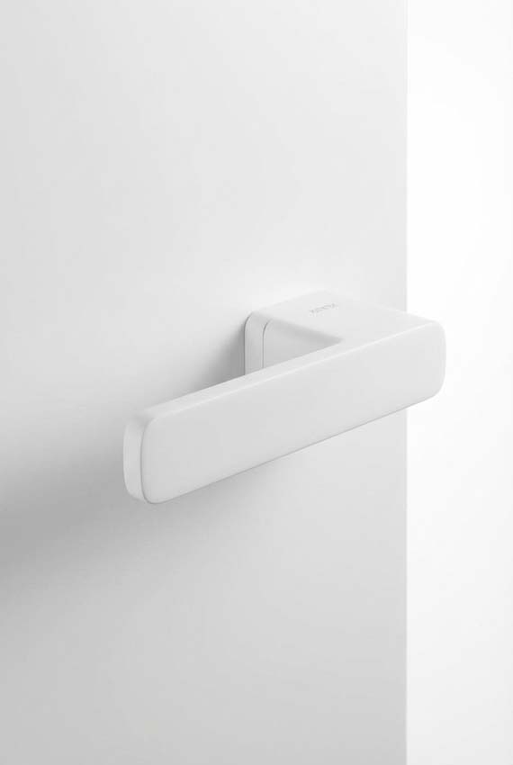 Deurkruk Xinnix 001 aluminium geanodiseerd wit complete set excl. rosas