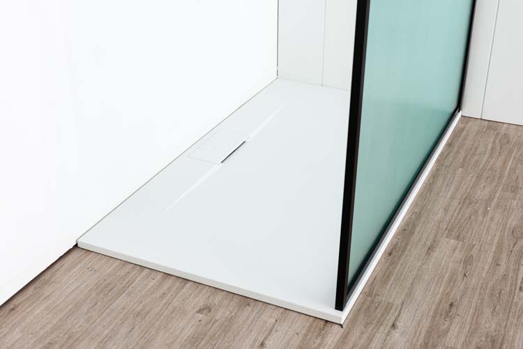 Paroi de douche Umi 2 nervurée profile noire 160x200cm avec barre