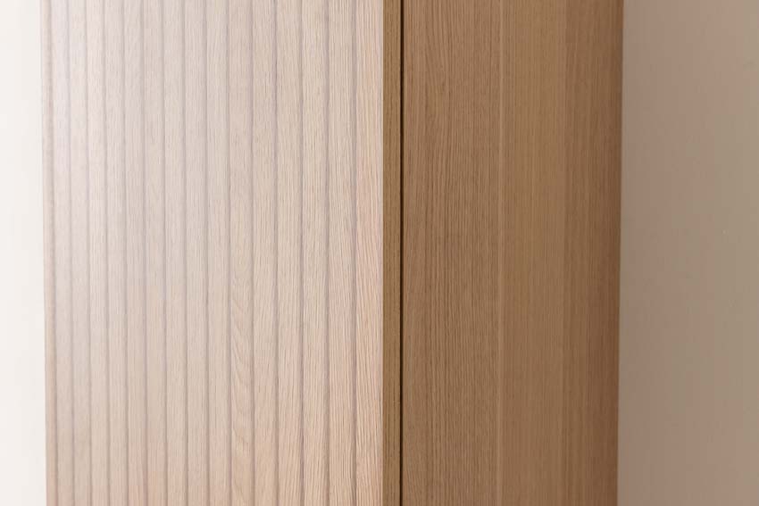 Armoire colonne Dotan line up suspendue 185x40x32cm