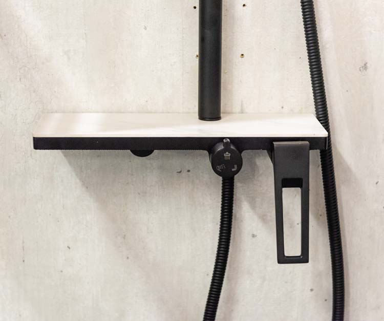 Colonne de baignoire et douche Magali noir mat