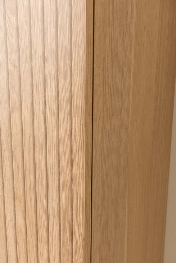 Armoire colonne Dotan line up suspendue 185x40x32cm