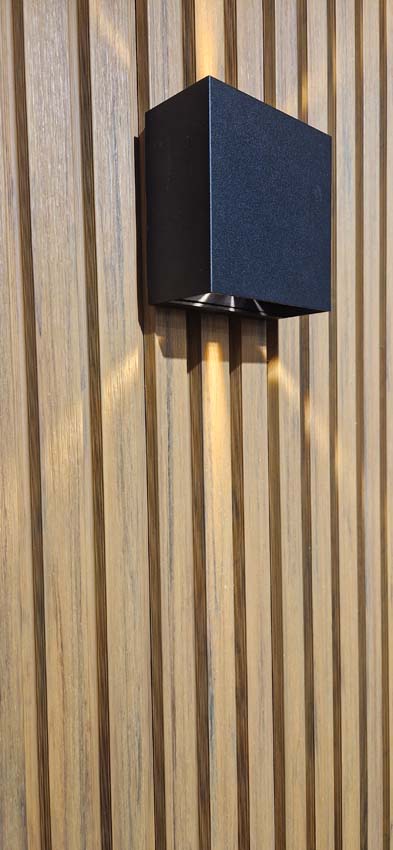 Panneau de façade Line up Liam WPC teck 13,5x290x2,5cm