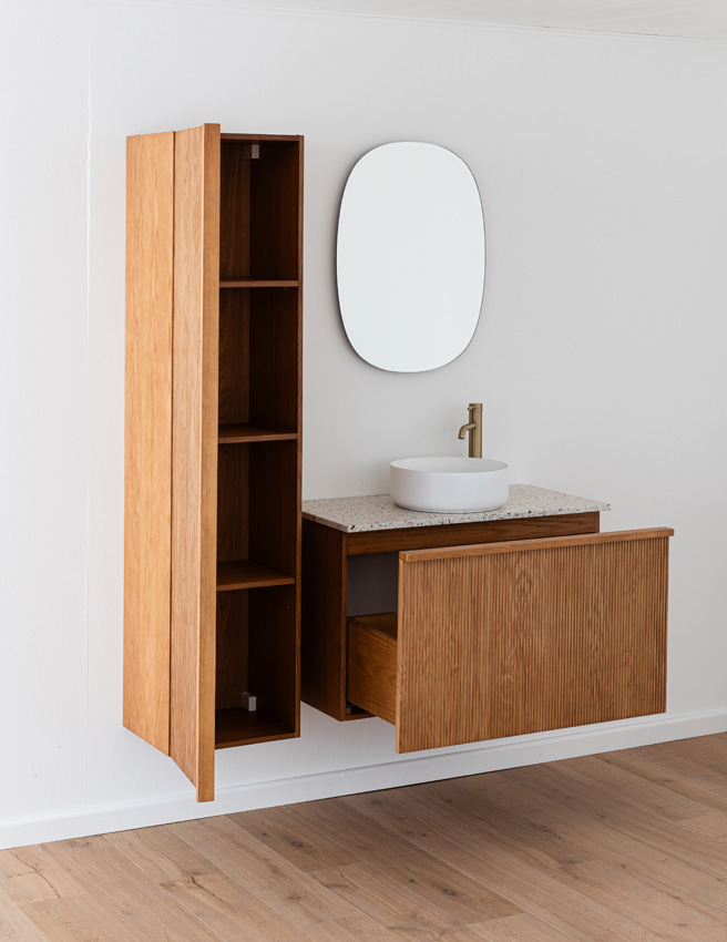 Badkamermeubel Fae eik hangend met enkel topblad terrazzo 90cm