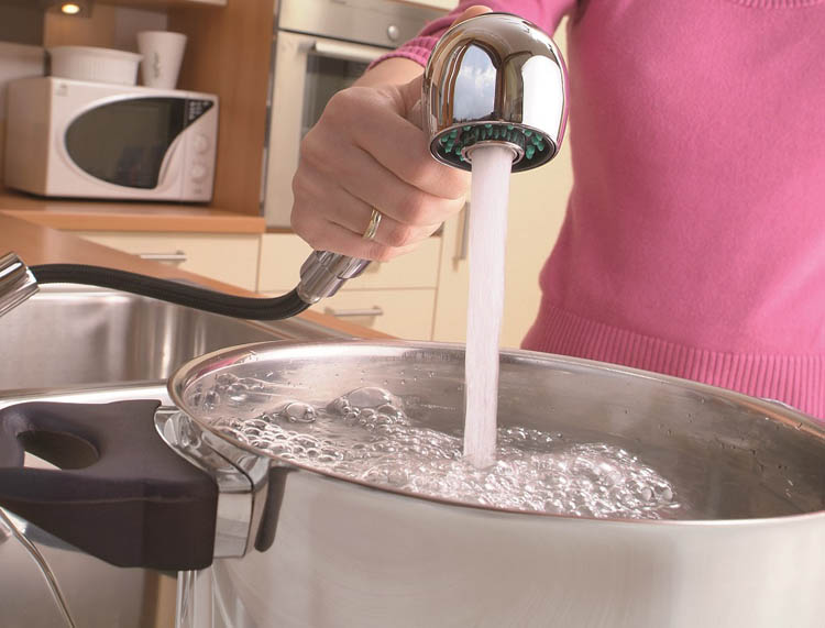 Robinet de cuisine Aiko chrome extractible