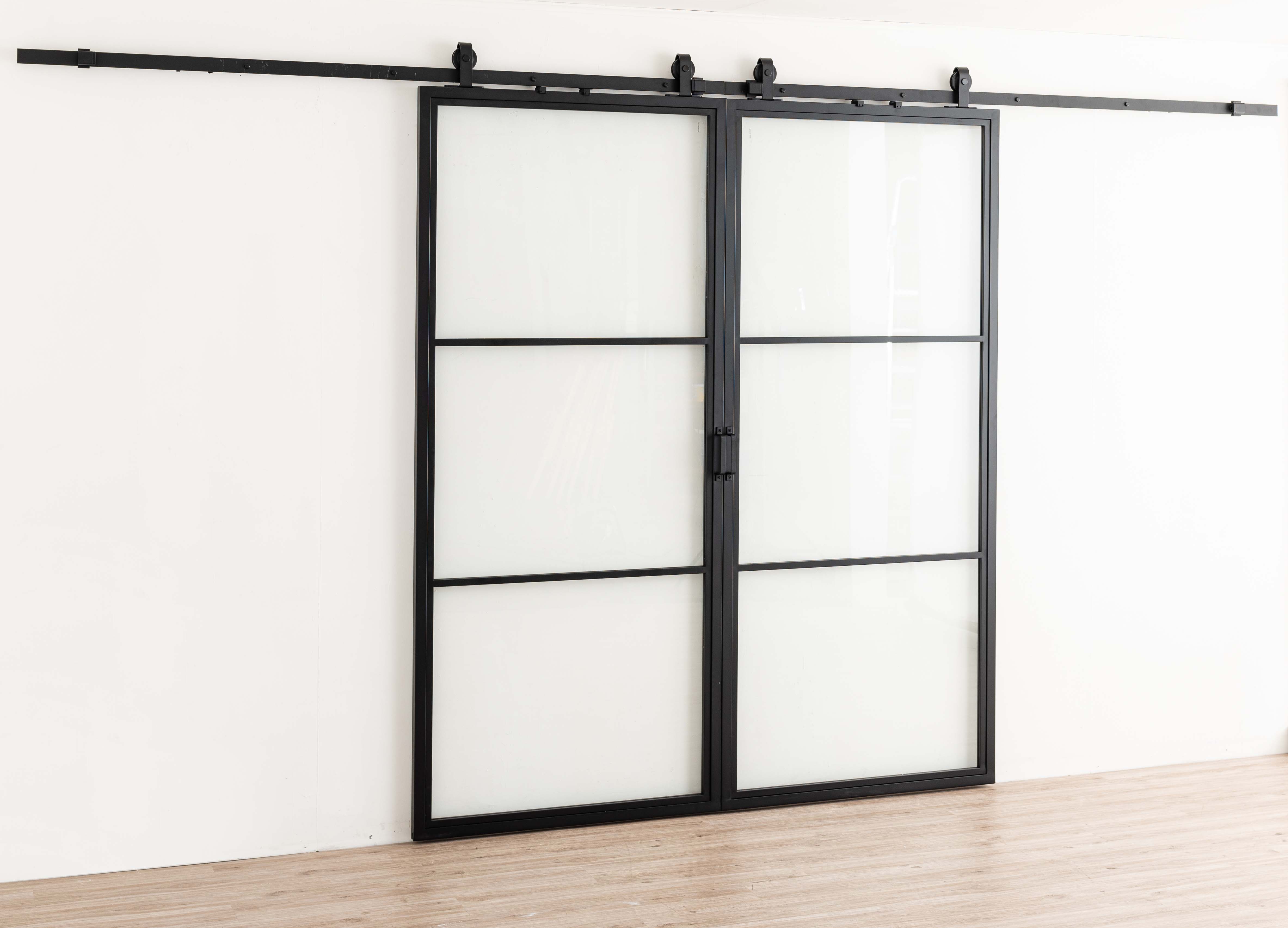 Porte coulissante double en acier complète Tyra 2x3R 93x213,4cm + rail noir