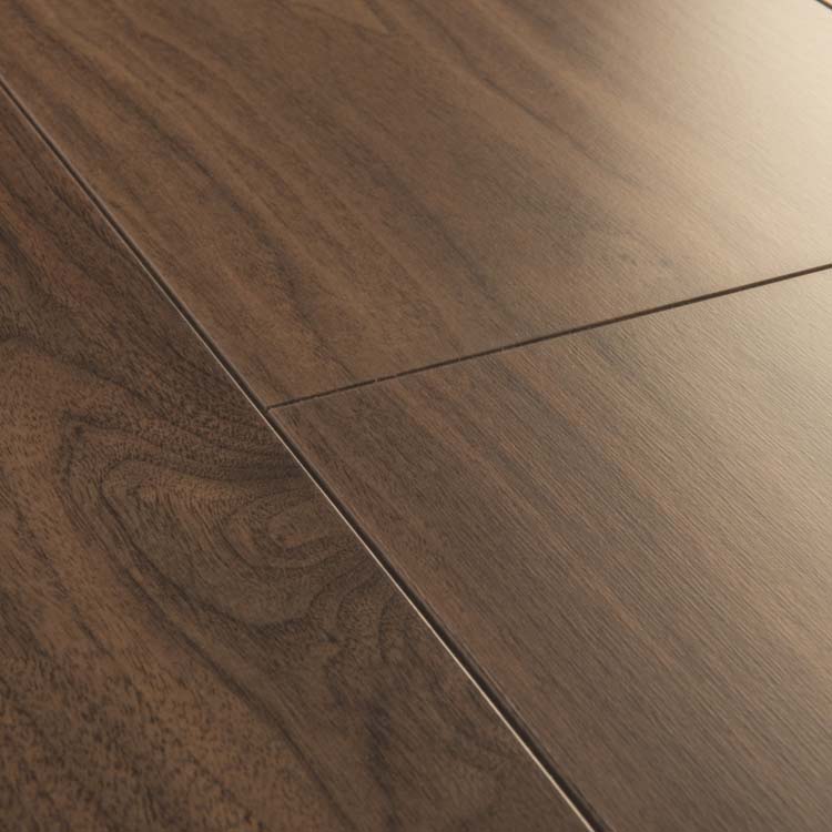 Laminaat Quick-Step Capture 9mm - Notelaar chic GEZIEN in HUIS GEMAAKT Laminaat Quick-Step Capture 9mm - Notelaar chic GEZIEN in HUIS GEMAAKT