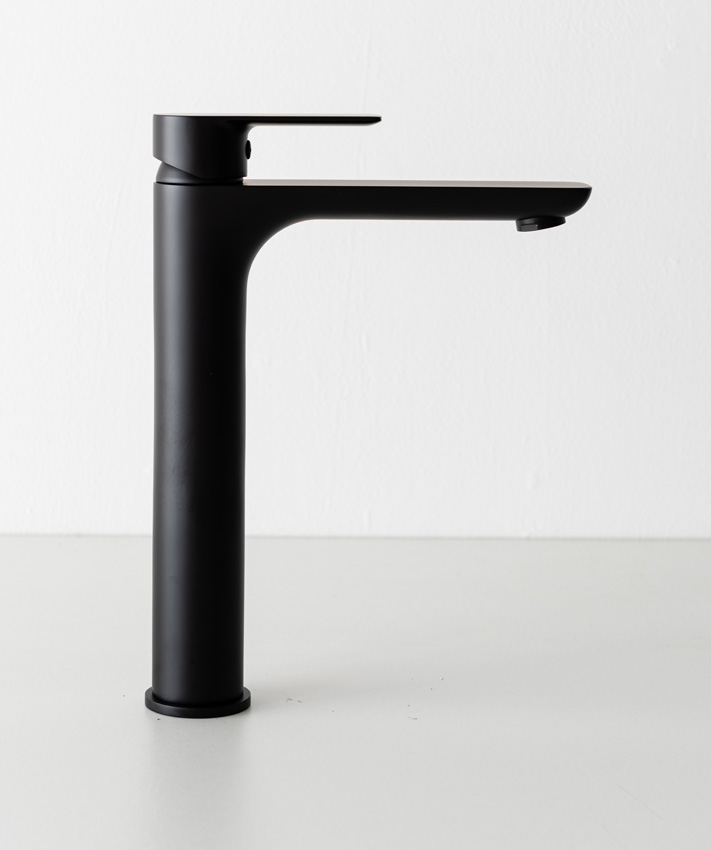 Wastafelkraan Miley mat zwart verhoogd