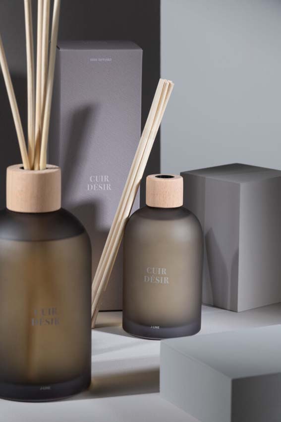 Bâtonnets parfumés Accords Essentiels Cuir Desir 250ml