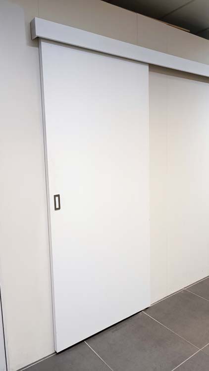 Complete enkele schilder schuifdeur Albero 93x211,5cm + rail + afdekplaat wit