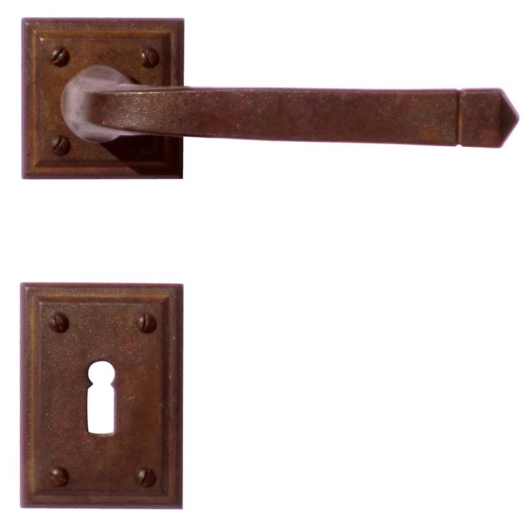 Poignée de porte pro trente rouille carré rosace barbe