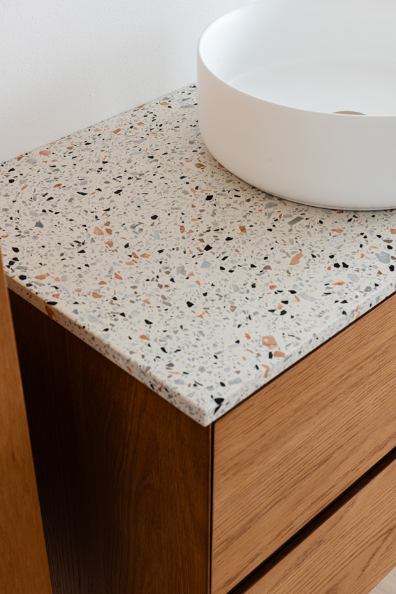 Badkamermeubel Fior eik hangend met enkel topblad terrazzo 90cm