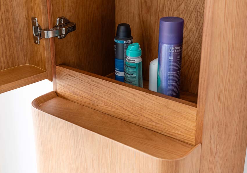 Armoire colonne Floris chêne suspendue 170x40x35cm Armoire colonne Floris chêne suspendue 170x40x35cm