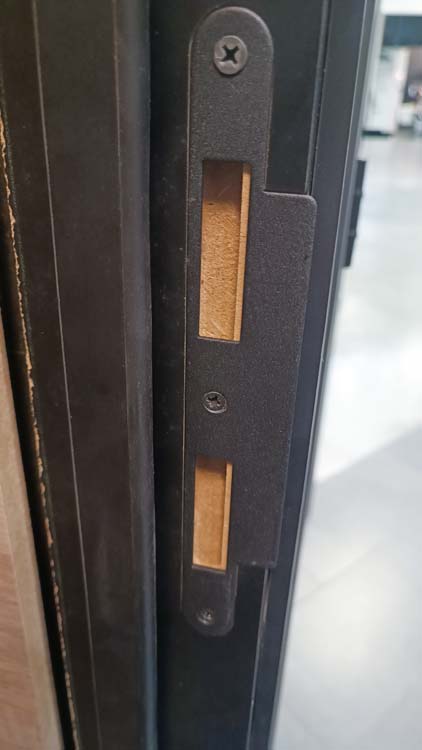 Porte intérieure complète Industrial béton 211,5x83cm aggloméré tubulaire réversible + châssis noir 16,5cm