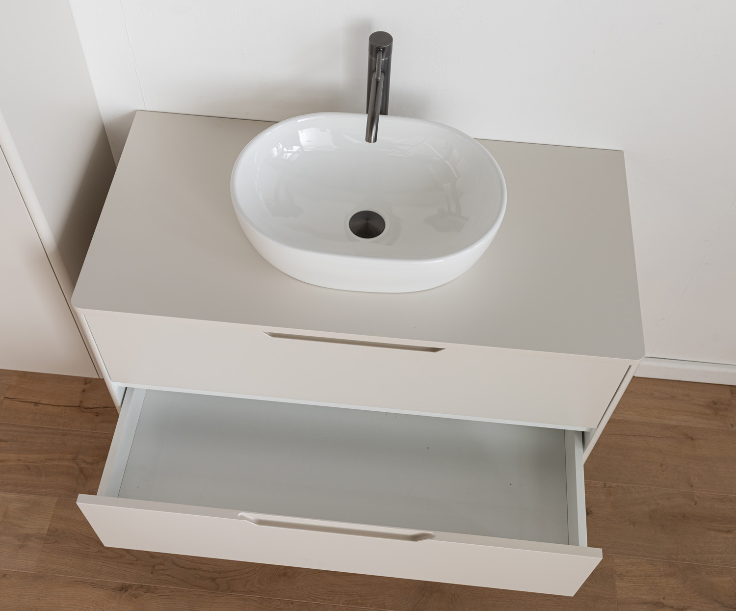 Meuble de salle de bains Billie beige avec vasque à poser blanc brillant 100cm