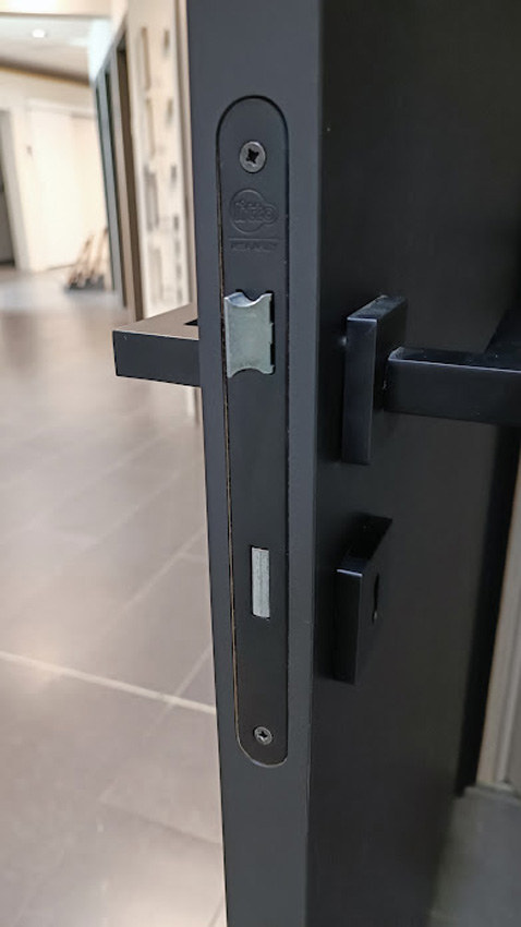 Porte intérieure complète Robusto noir mat 201,5x83cm tubulaire réversible + châssis 16,5cm