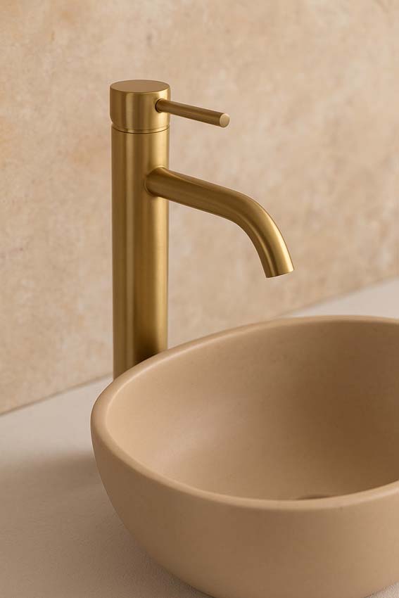 Wastafelkraan Miley slim brushed gold verhoogd
