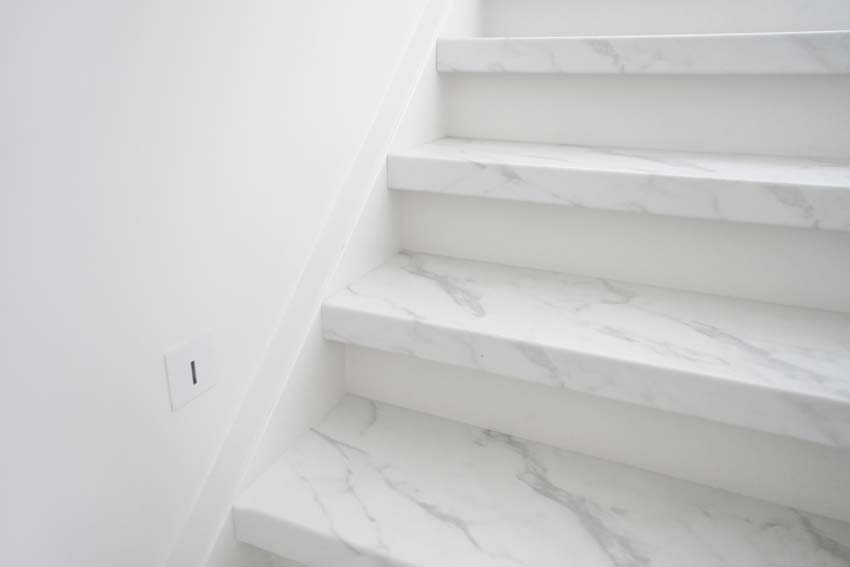 Contremarche Maestro White marble 130x20x0,8cm 3 pièces