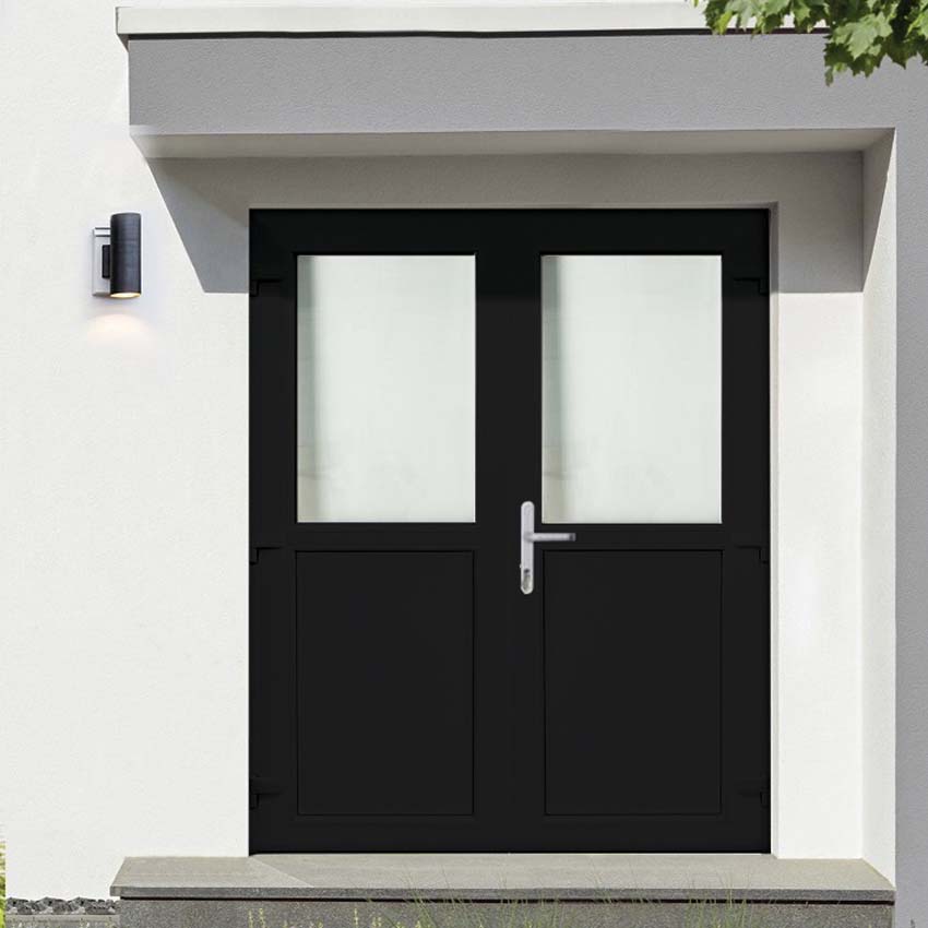Buitendeur dubbel halfglas PVC mat glas zwart rechtstrekkend naar buiten opendraaiend op maat