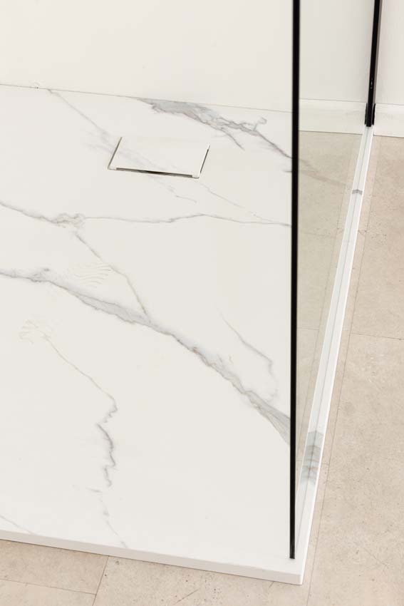 Receveur de douche Moby SMC blanc aspect marbre 140x90cm