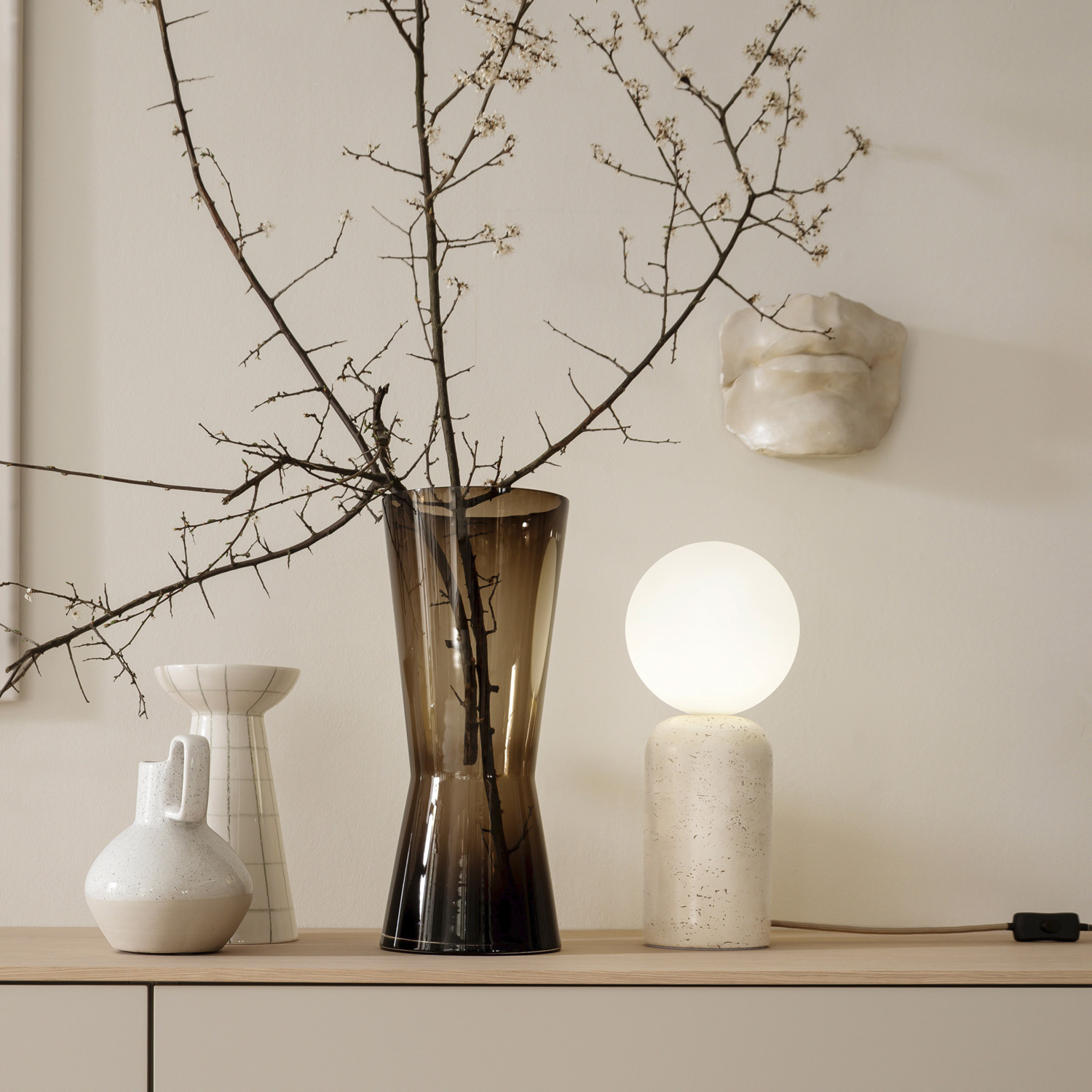 Tafellamp - zand/wit - travertinlook - Ø15cm - 1xG9 - max. 10W - excl. lichtbron